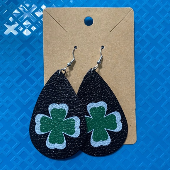 Black Green Clover St Patrick’s Irish Earrings - Picture 2 of 5